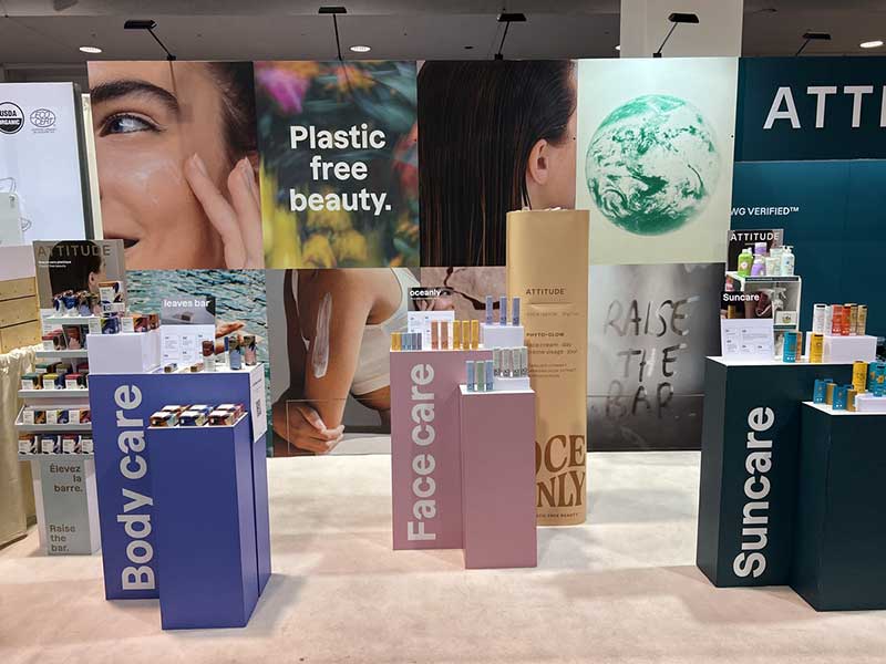 Large format custom exhibit